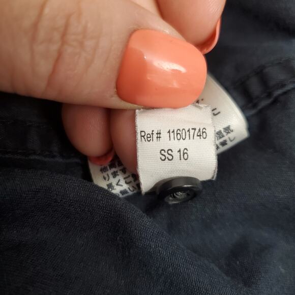 Eddie Bauer | Classic Fit Navy Blue Button Up Short Sleeve Shirt - Picture 8 of 8